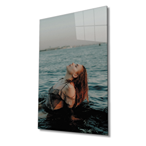 Denizde Kızıl Saçlı Kadın Cam Tablo 90x60 cm