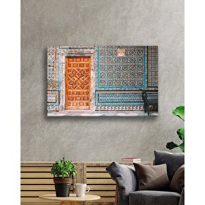 Motifli Taş Duvarlar Ve Ahşap Oyma Kapı Cam Tablo 50x70 cm