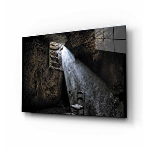 Karanlık Oda Sandalye Ve Işık Hüzmesi Tablo 50x70 cm