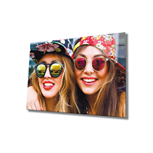 Arkadaşlık Gençlik Cam Tablo Friendship Youth 50x70 cm