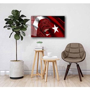 Türk Bayrağı Ve Adam Cam Tablo 36x23 cm
