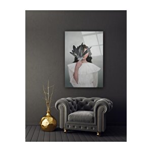 Kadın Ve Kuş Tüyü Cam Tablo 50x70 cm