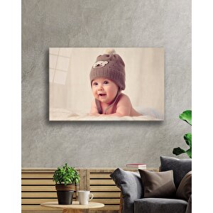 Kahverengi Şapkalı Bebek Cam Tablo 50x70 cm