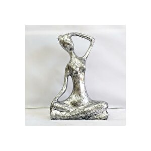 Yoga Yapan Kız Heykeli