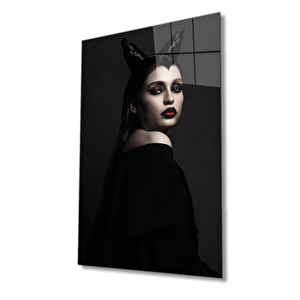 Kadınlar Boynuzlu Cadı Cam Tablo 90x60 cm