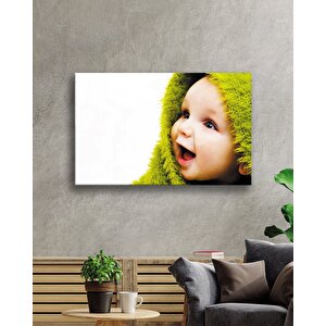 Yeşil Şapkalı Bebek Cam Tablo Baby Table With Green Hat 50x70 cm