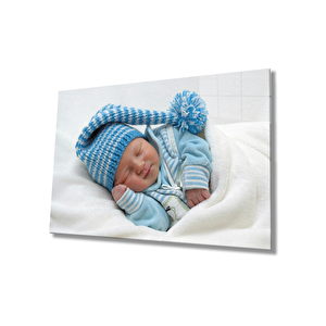 Mavi Şpkalı Uyuyan Bebek Cam Tablo 50x70 cm