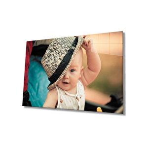 Şapkalı Bebek Cam Tablo Baby Table With Hat 36x23 cm