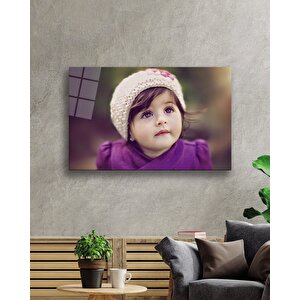 Şapkalı Çocuk Cam Tablo 90x60 cm
