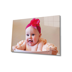 Kırmızı Tokalı Bebek Cam Tablo 36x23 cm