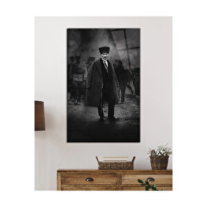 Siyah Beyaz Pardesülü Atatürk Cam Tablo, Uv Baskılı Ve Temperli, Hediyelik 46x71 cm
