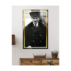 Gold Şerit Siyah Beyaz Pardesülü Atatürk Portresi Cam Tablo, Uv Baskılı Ve Temperli, Hediyelik 36x23 cm