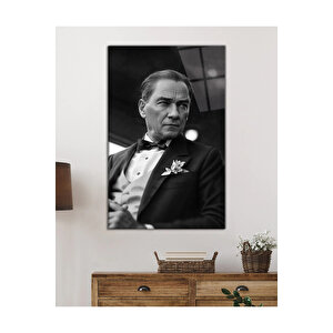 Siyah Beyaz Yapay Zeka Atatürk Cam Tablo, Uv Baskılı Ve Temperli, Hediyelik 90x60 cm