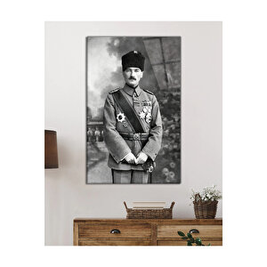 Üniformalı Siyah Beyaz Asker Atatürk Cam Tablo, Uv Baskılı Ve Temperli, Hediyelik 110x70 cm