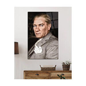 Takım Elbiseli Atatürk Cam Tablo, Uv Baskılı Ve Temperli, Hediyelik 36x23 cm