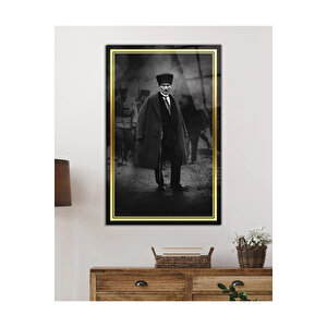 Gold Şerit Siyah Beyaz Pardesülü Atatürk Cam Tablo, Uv Baskılı Ve Temperli, Hediyelik 46x71 cm