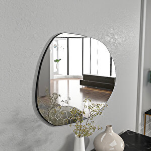 Liora Dekoratif Dresuar Ayna