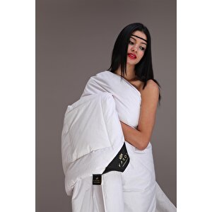 Çift Kişilik Kaz Tüyü Yorgan + 2 Adet Kaz Tüyü Yastık