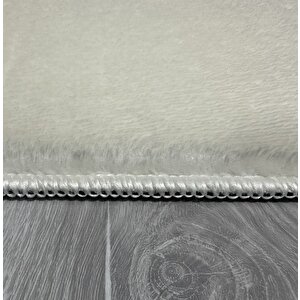 Modern Dekoratif Yuvarlak Puffy Peluş Ponpon Saçaklı Salon Oturma Odası Halısı Krem