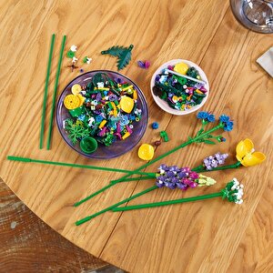 Lego ® Icons Kır Çiçekleri Buketi 10313 - Yetişkinler İçin Koleksiyonluk Yapım Seti (939 Parça)