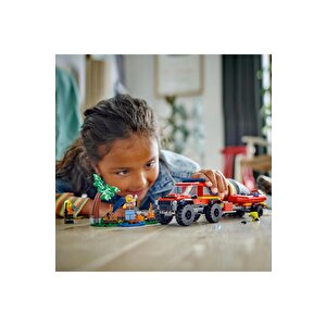 Lego 4x4 Kurtarma Botlu İtfaiye Kamyonu 60412