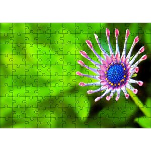 Yakın Çekim Çiçek Yeşil Flu Arkaplan Puzzle Yapboz Mdf Ahşap 120 Parça