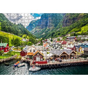 Norveç Alplerinde Göl Kenarındaki Mini Kasaba Puzzle Yapboz Mdf Ahşap 500 Parça