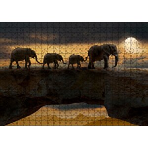 Dolunayda Yürüyen Fil Ailesi Ve Bulutlar Puzzle Yapboz Mdf Ahşap 500 Parça