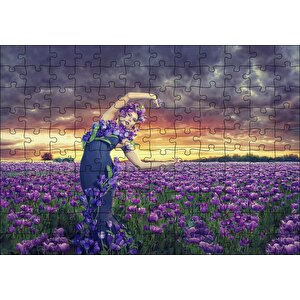 Mor Laleler Mor Elbiseli Kadın Mor Gökler Puzzle Yapboz Mdf Ahşap 120 Parça