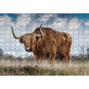 Bozkırda Kahverengi Yak Öküzü Ve Bulutlar Puzzle Yapboz Mdf Ahşap 255 Parça