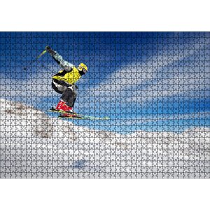 Sarı Ve Beyaz Ceketli Spor Kayakçı Puzzle Yapboz Mdf Ahşap 1000 Parça
