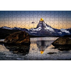Karlı Dağlar Ve Altın Rengi Zirve Puzzle Yapboz Mdf Ahşap 255 Parça