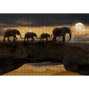 Dolunayda Yürüyen Fil Ailesi Ve Bulutlar Puzzle Yapboz Mdf Ahşap 500 Parça