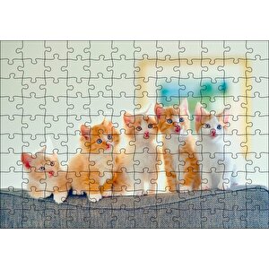 Koltukta Yanyana Sarı Beyaz Renkli 5 Kedi Puzzle Yapboz Mdf Ahşap 120 Parça