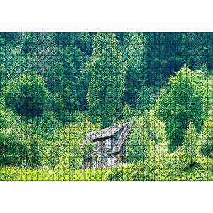 Yemyeşil Orman Ve Önündeki Ahşap Ev Puzzle Yapboz Mdf Ahşap 1000 Parça