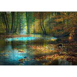 Orman İçindeki Nehir Ve Suda Sonbahar Yaprakları Puzzle Yapboz Mdf Ahşap 255 Parça