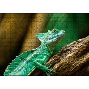 Kahverengi Dal Üzerinde Yeşil Kertenkele Yakın Çekim Puzzle Yapboz Mdf Ahşap 255 Parça
