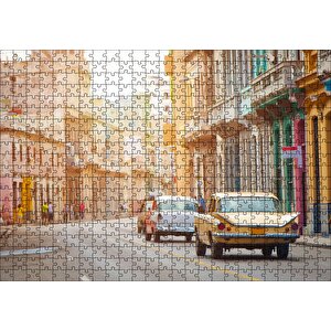Küba'da Eski Binalar Ve Klasik Arabalar Puzzle Yapboz Mdf Ahşap 500 Parça