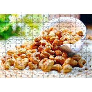 Hasır Üzerinde Kaseden Dökülen Kajular Puzzle Yapboz Mdf Ahşap 255 Parça