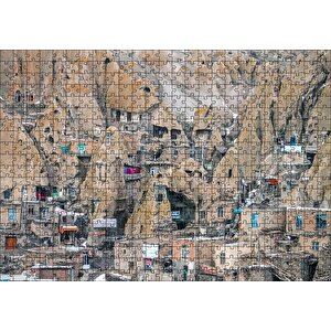 İran, Maku Şehrı Kayaların İçine Oyulmuş Evler Puzzle Yapboz Mdf Ahşap 500 Parça