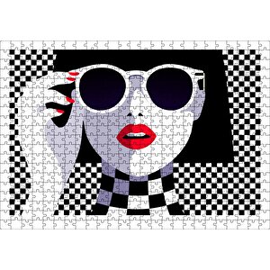 Gözlüklü Kadın Damalı Arka Plan Puzzle Yapboz Mdf Ahşap 500 Parça