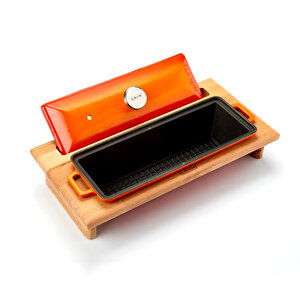 Döküm Ekmek Tenceresi / Kayın Ağacı Servis Standı / Terrine Serisi. Ölçü 11x29cm. Turuncu