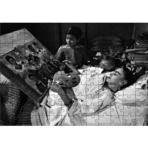 Frida Kahlo Yatakta Resim Puzzle Yapboz Mdf Ahşap 120 Parça