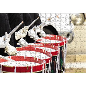 Trampetler Kırmızı Puzzle Yapboz Mdf Ahşap 255 Parça