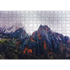 Dik Yamaçlı Dumanlı Dağ Puzzle Yapboz Mdf Ahşap 255 Parça
