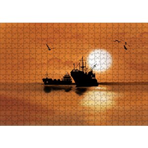 Günbatımında Balıkçı Tekneleri Ve Martılar Puzzle Yapboz Mdf Ahşap 500 Parça