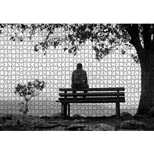 Ağaç Altındaki Bankta Gezgin Puzzle Yapboz Mdf Ahşap 1000 Parça
