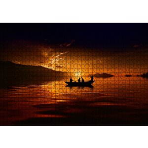 Günbatımı Göldeki Sandal Ve 4 Adam Puzzle Yapboz Mdf Ahşap 1000 Parça