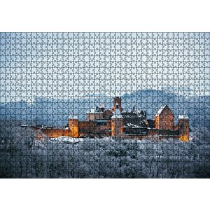 Lüksemburg Bourscheid Kalesi Ve Karlı Tepeler Puzzle Yapboz Mdf Ahşap 1000 Parça