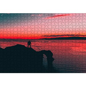 Günbatımı Sahil Kayalıklar Ve Yalnız Adam Silüeti Puzzle Yapboz Mdf Ahşap 500 Parça